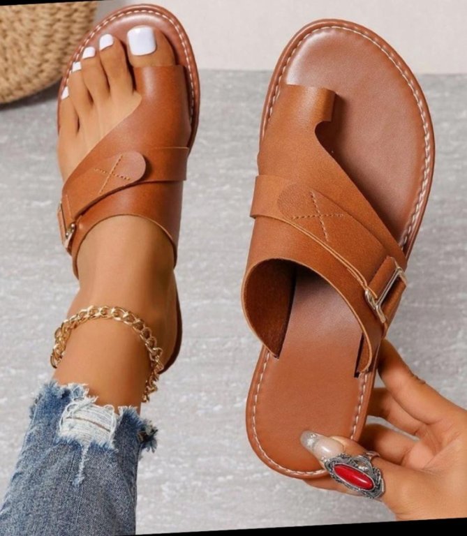 Ladies sandals