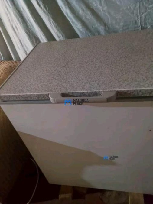 Deep fridge ya clean zopanda mavuto