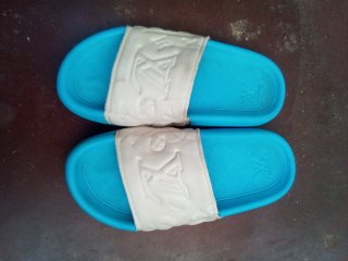 Louis Vuitton slide - Buy in Malawi