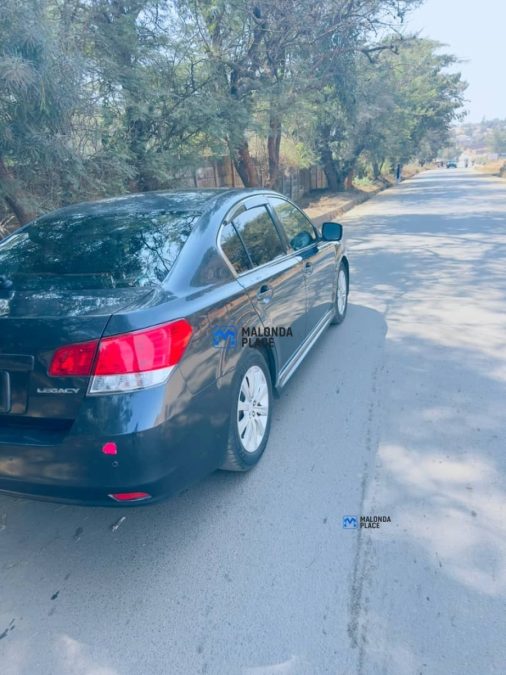 Subaru legacy b4