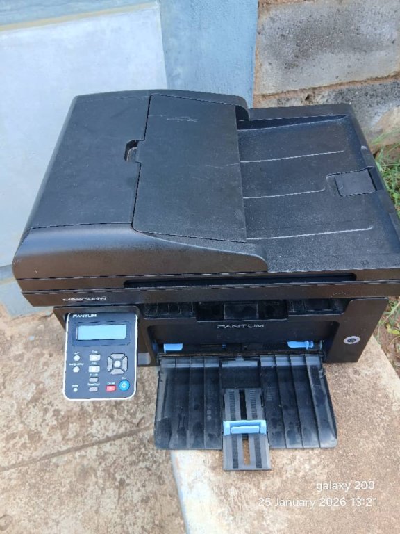 3 n 1 Pantum printer