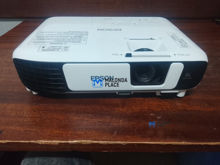 EPSON PROJECTOR