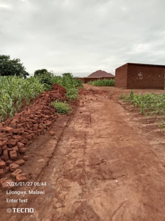 Plot for sale(20 BY 30)