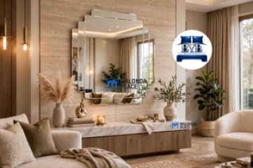 modern mirror with a stylish design for sale in Mpemba, Blantyre, Malawi