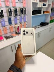 iPhone 17 Pro Maxb(eSIM) 256gb Storage for sale in Area 3, Lilongwe, Malawi