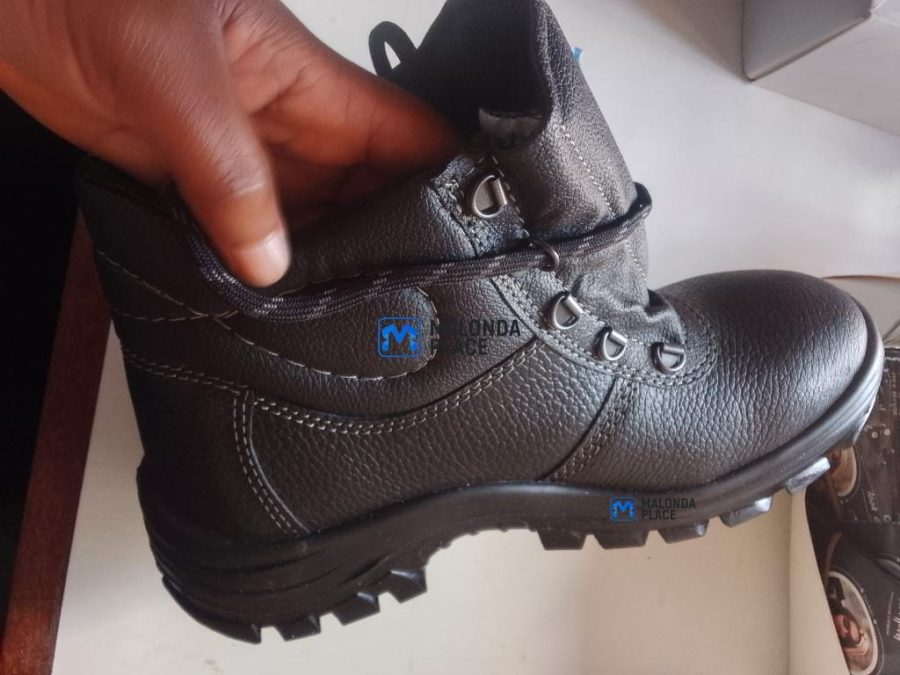 Safety boot size 8