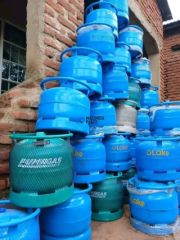 Gas cylinder with already filled 6kg gas - For Sale in Mzuzu