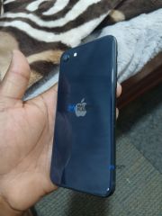 Iphone SE 3rd 2022 model - For Sale in Blantyre