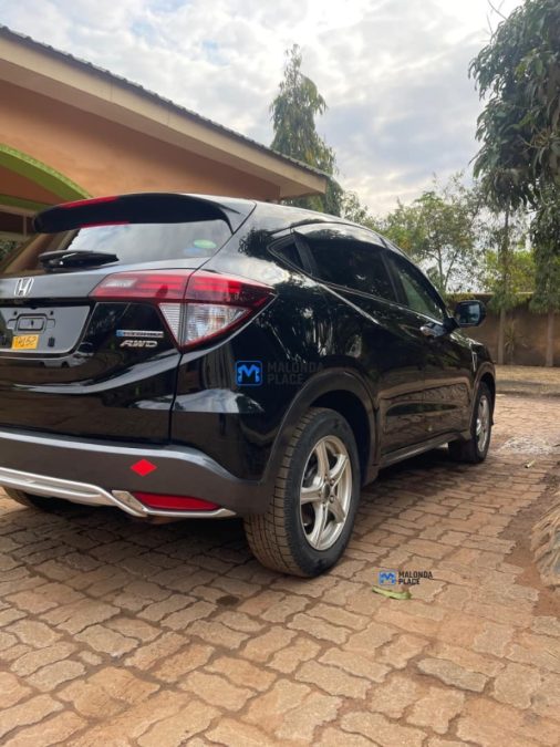 Unregistered Honda Vezel  2014 Model