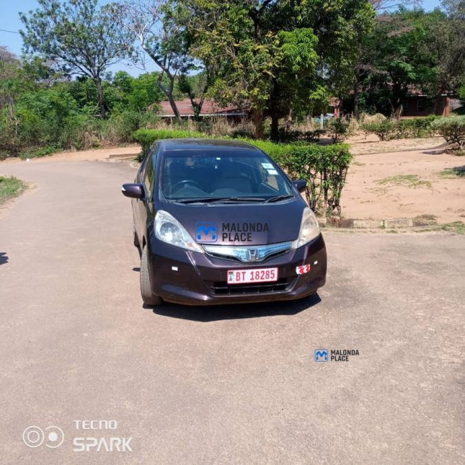 Honda fit hybrid