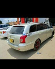 Toyota avensis - Buy in Malawi