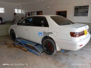 Toyota Corona primio - Buy in Malawi