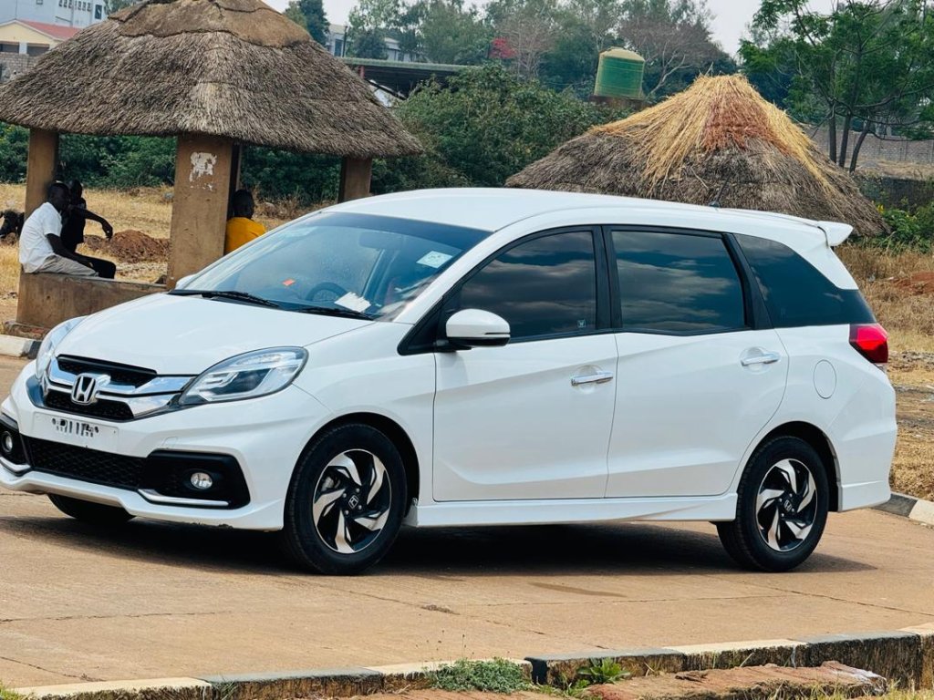 UNREGISTERED HONDA MOBILIO-RS