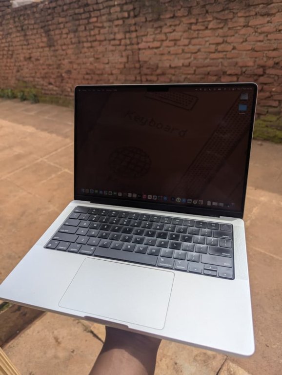 Apple MacBook Macbook M1 Pro Max
