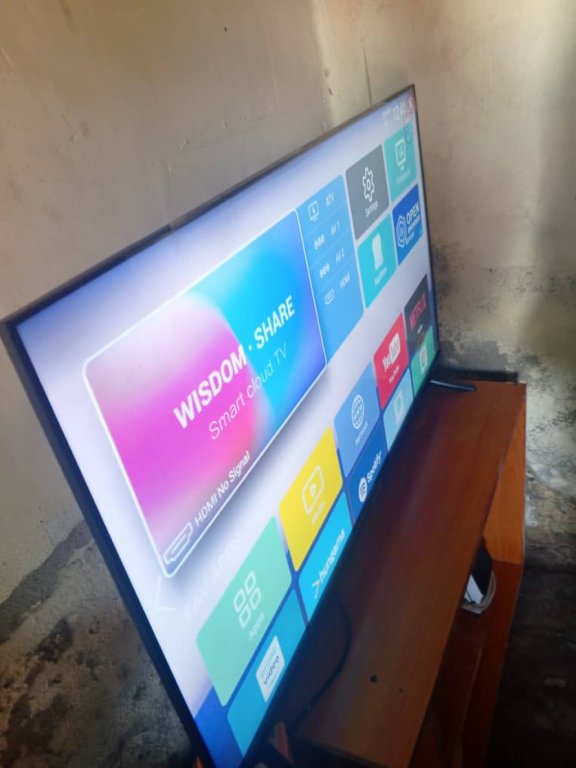 Samsung 43" smart TV