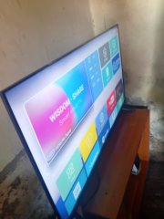 Samsung 43" smart TV