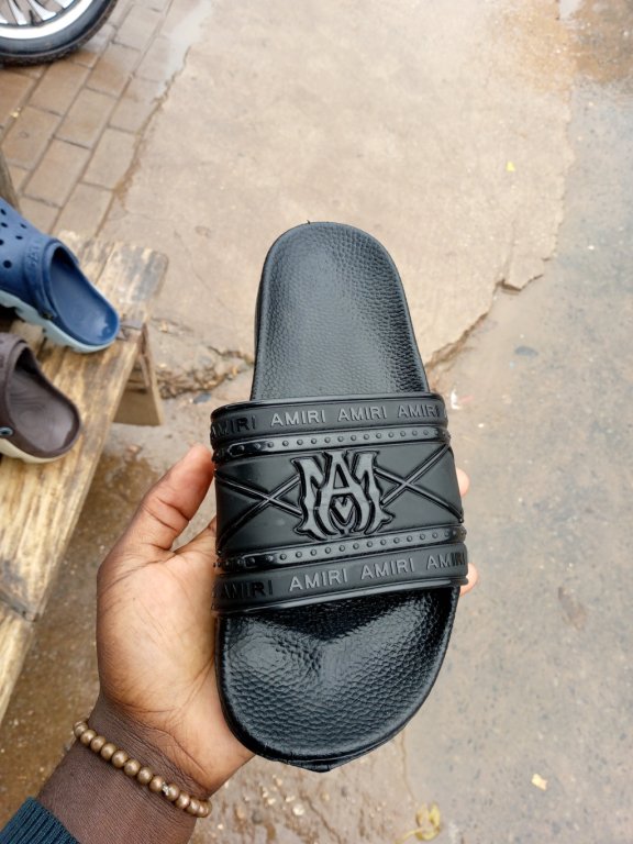 Amiri slide sz 6