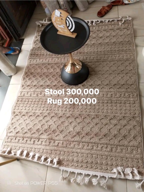 Stool 300,000 Rug 200,000