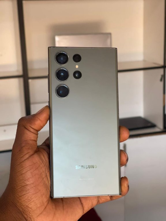 Samsung S23 Ultra 256GB 8GB RAM