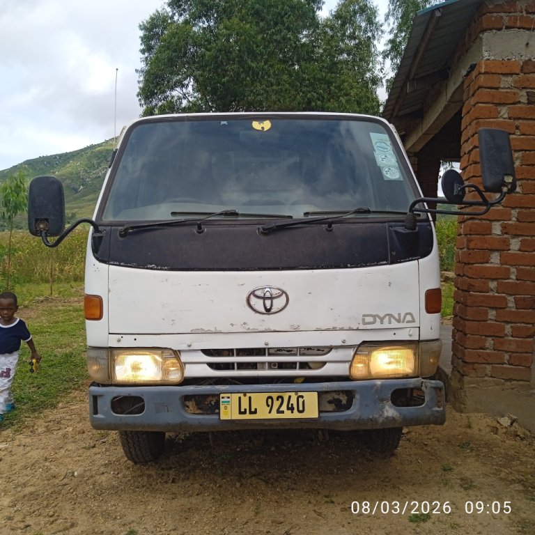 Toyota dyna 2tone..3b engine