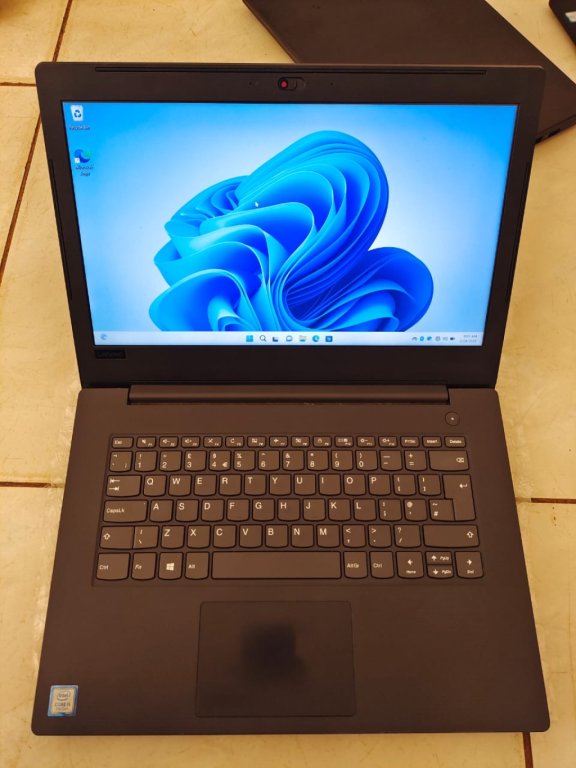 Lenovo v14