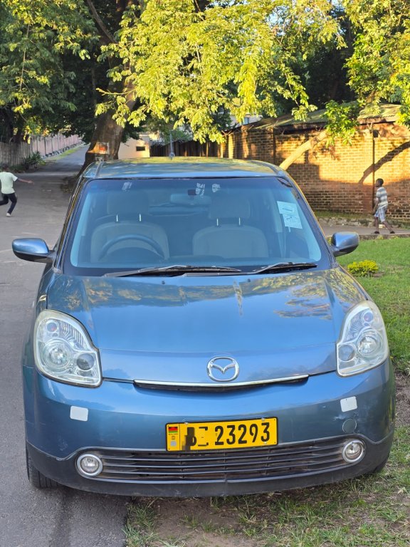 MAZDA VERISA