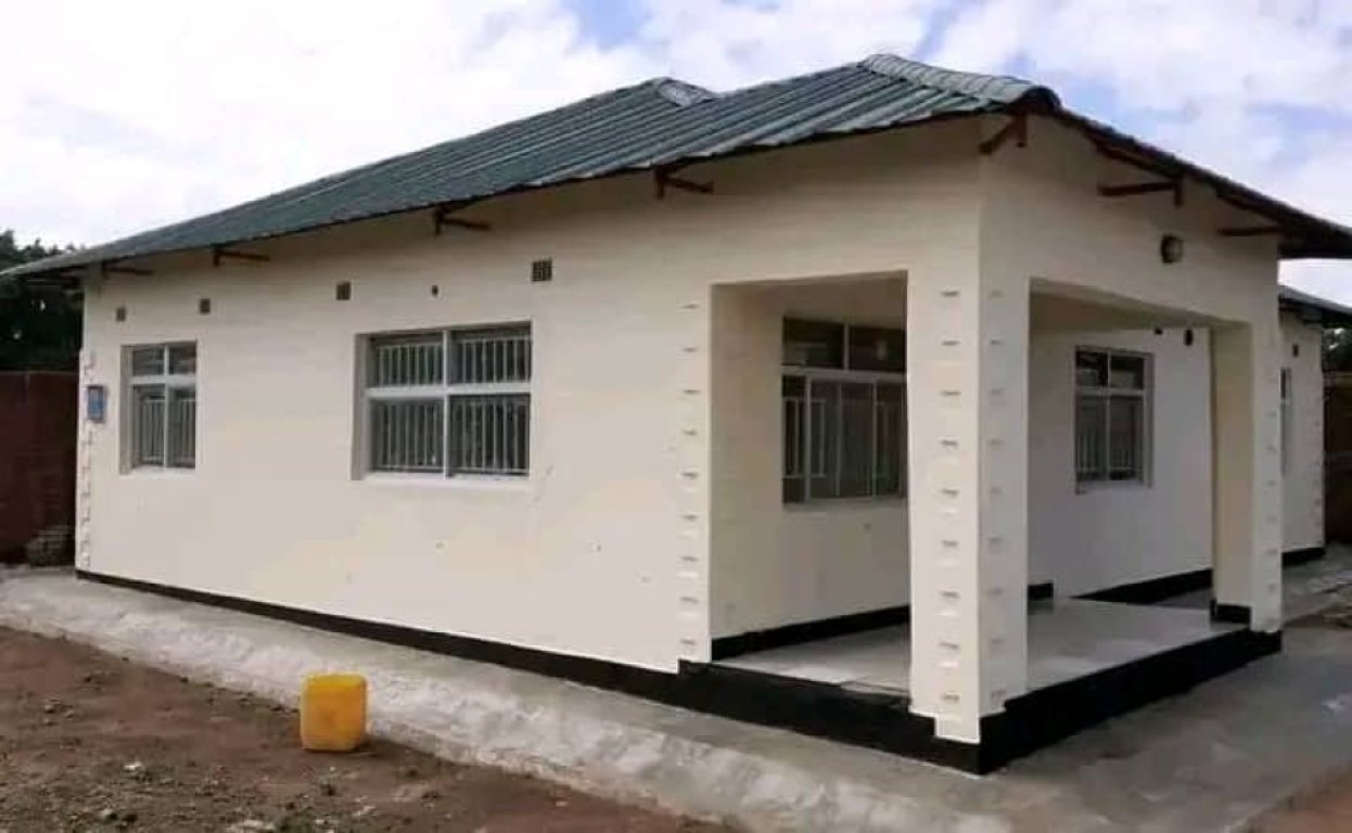 HOUSE FOR SALE IN LILONGWE CHITIPI ALONG M'CHINJI ROAD