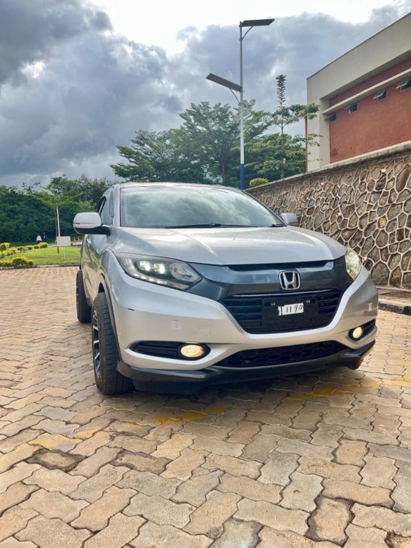 Honda vezel unregistered
