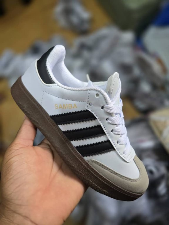 Samba shoe