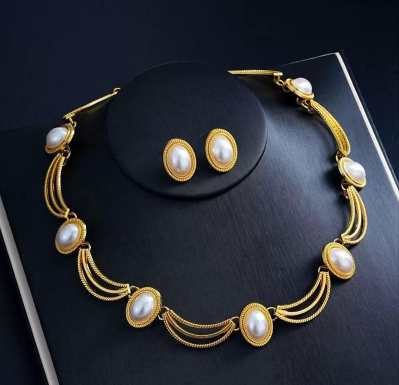 PEARLS SETS