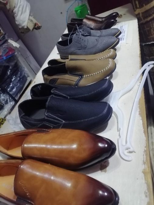 Brand new descent shoes