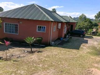 EXECUTIVE HOUSE - Buy in Malawi