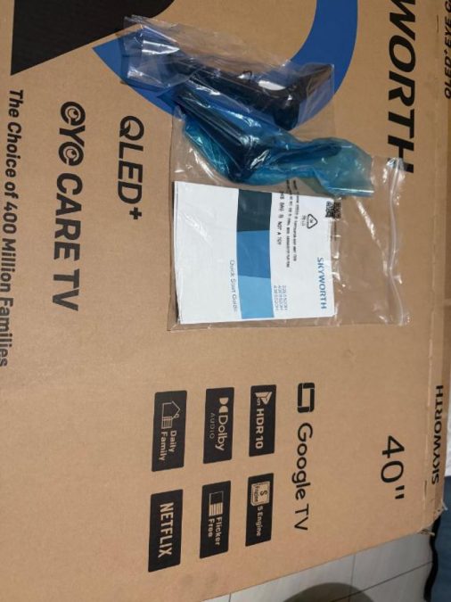 Skyworth 40inch Google QLED tv