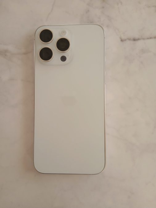 iPhone 15 pro max, like new