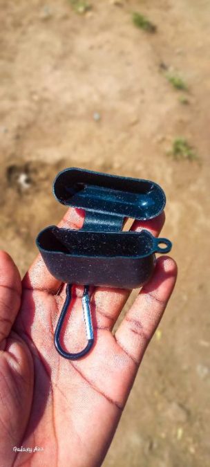 EAR PODS POCHA