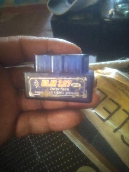 Bluetooth ELM327 diagnostic tool