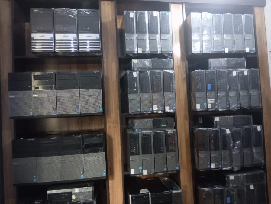 Desktop core i3  5th generation  500 gb hhd  4 gb ram