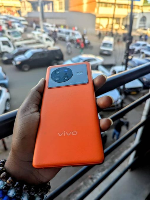 VIVO X80