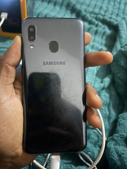SAMSUNG GALAXY A20