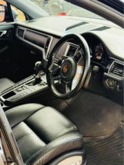 Porsche Macan - Buy in Malawi