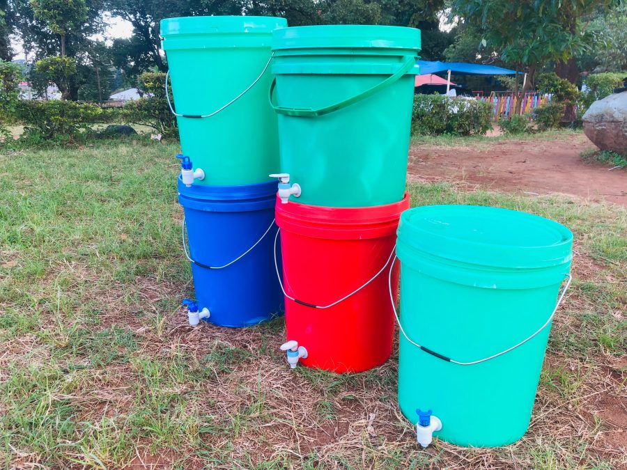 BUCKETS WITH TAP