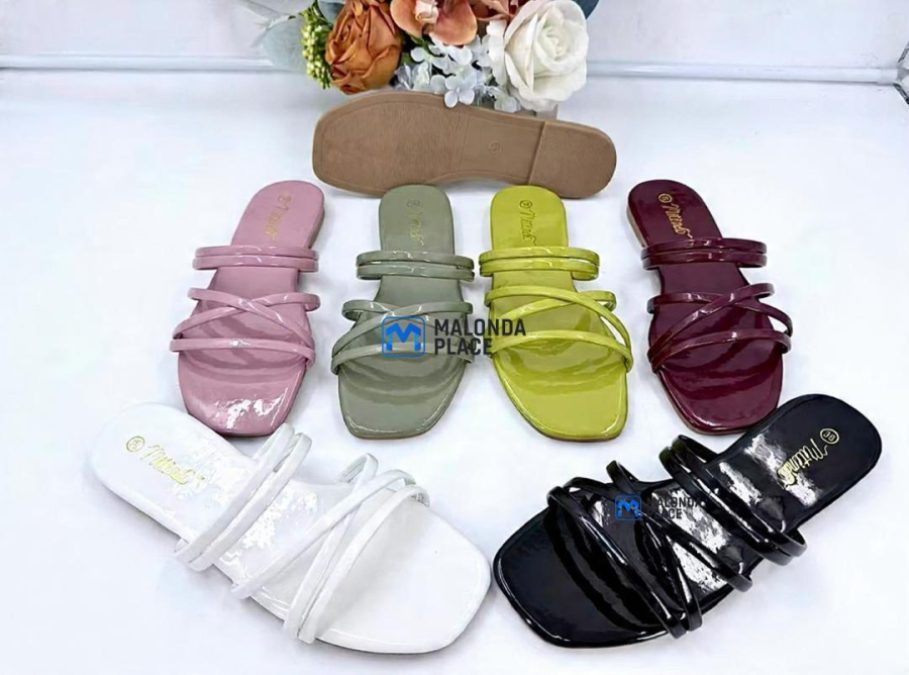 Ladies slip-ons