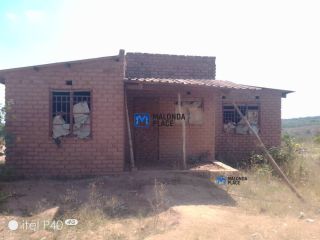 Unfinished house - For Sale in Nkhata Bay