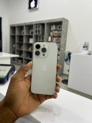 iPhone 15 pro 256gb 90% bh for sale in City centre, Lilongwe, Malawi