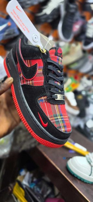 Fashioned shoes available